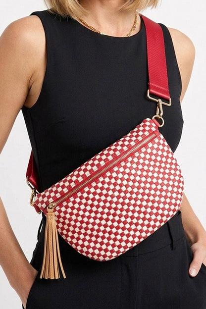 Color black Checkered Woven PU Leather Crossbody Bag Adjustable Strap Large Size